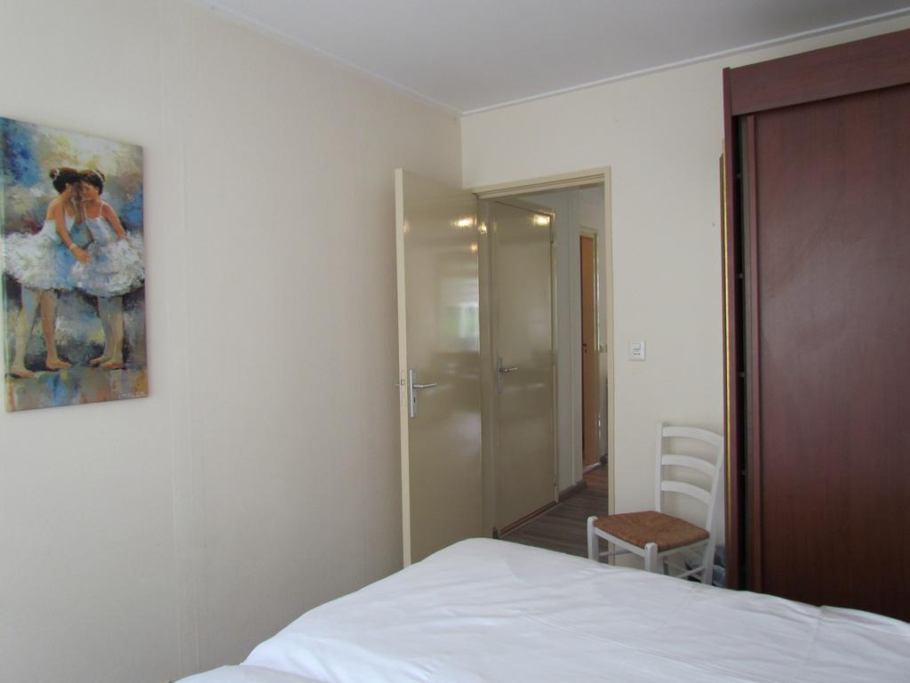 ברחן Appartementen Huize Eikenhof חדר תמונה