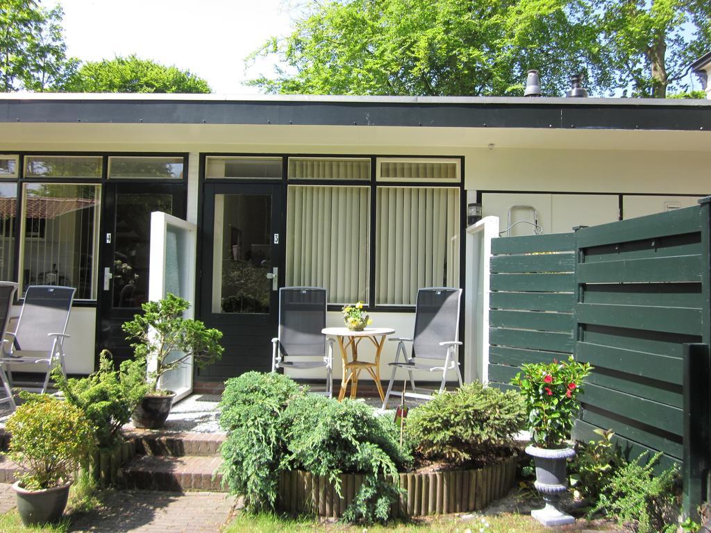 ברחן Appartementen Huize Eikenhof חדר תמונה